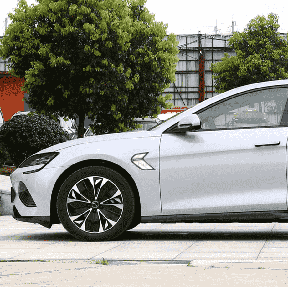 Xevaban.com ở 214 Giải Phóng là đơn vị chuyên cung cấp phụ kiện oto, đồ chơi oto, đồ chơi byd seal, phụ kiện byd seal, xevaban, 214 giải phóng, đèn led cản sau seal, đèn led bên hông seal, độ đèn led cản sau seal.